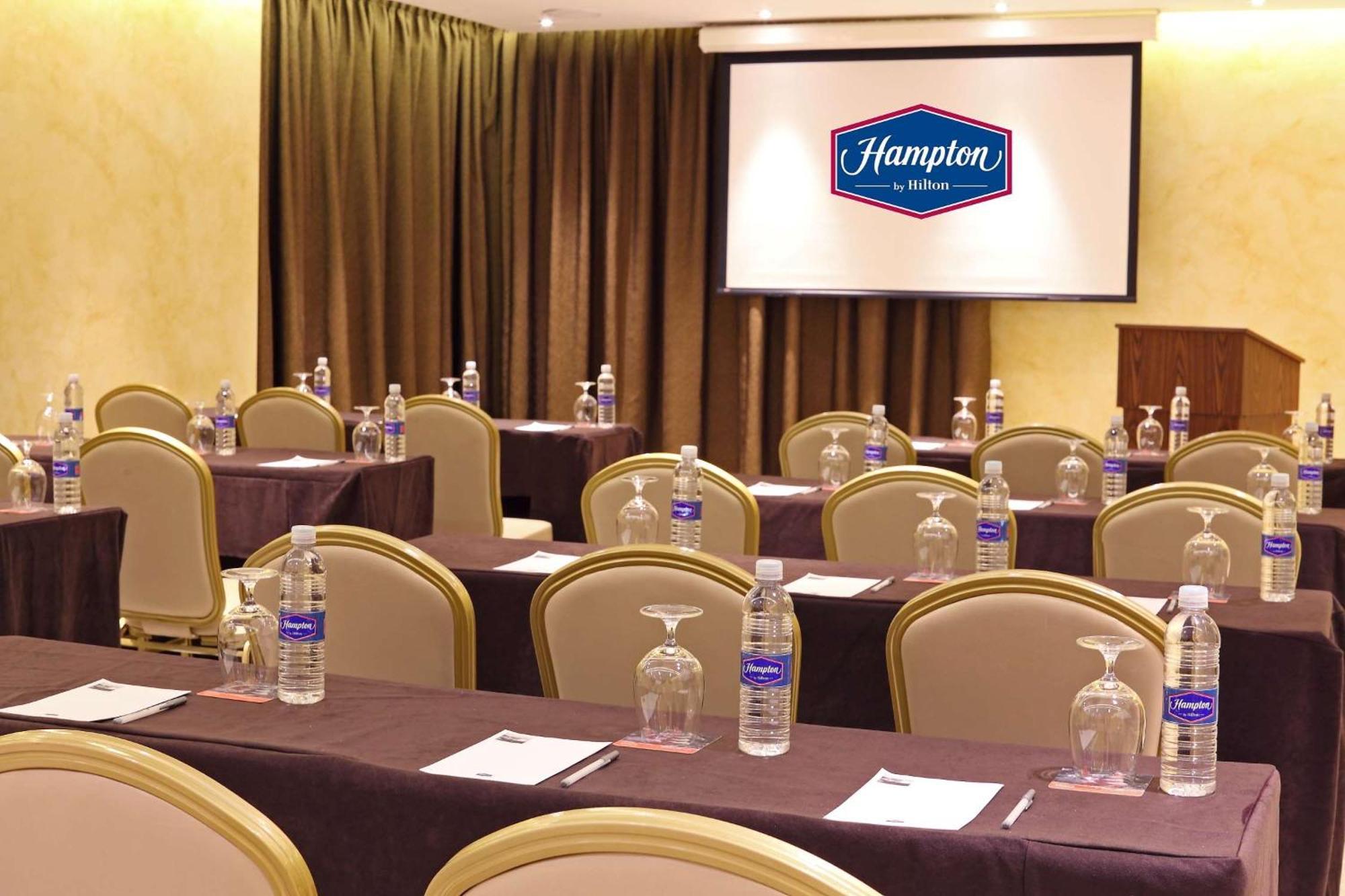 Hampton By Hilton Panama Hotel Екстериор снимка